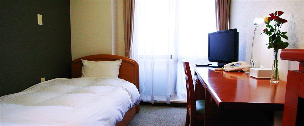 Ai Hotel Yokohama Yokohama  Exteriör bild